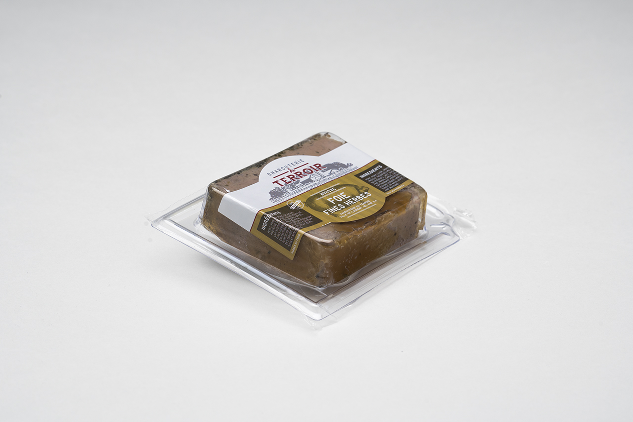 Tranche de mousse de foie aux fines herbes